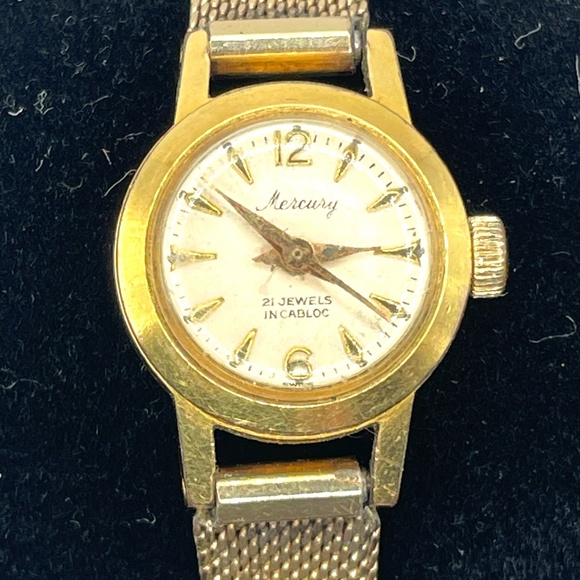 Beautiful Vintage Mercury Women's Mechanical Watch - Picture 3 of 6